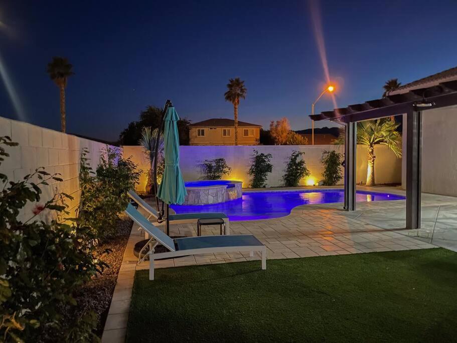 Bazén v ubytování Home In Indio Coachella nebo v jeho okolí