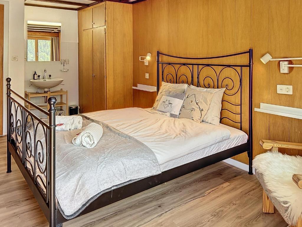 Postel nebo postele na pokoji v ubytování Appartement STERN - Confort au coeur de Saas-Fee