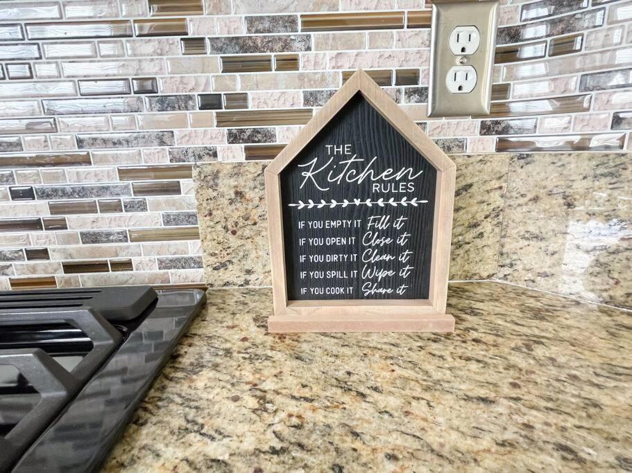 Certifikát, hodnocení, plakát nebo jiný dokument vystavený v ubytování Home In Indio Coachella
