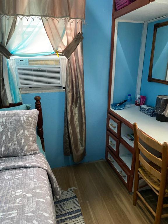 Postel nebo postele na pokoji v ubytování Anne's Homestay