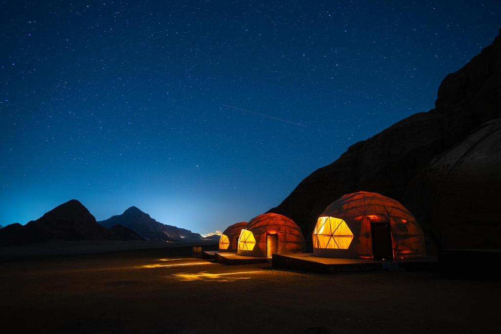 Příroda nedaleko luxury tent
