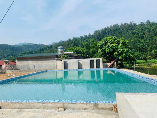 Πισίνα στο ή κοντά στο Homestay Nàng Lèng