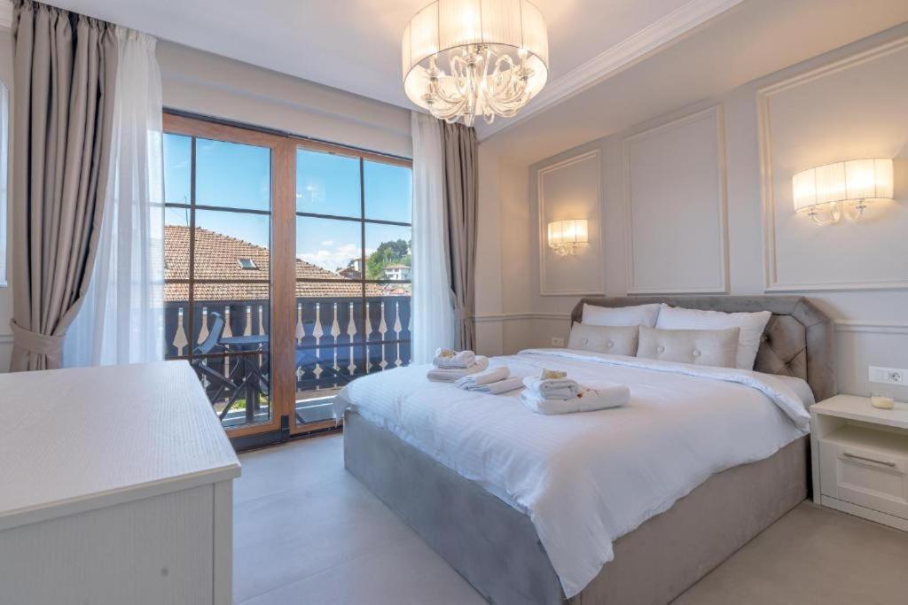 Postel nebo postele na pokoji v ubytování Villa & Spa Chunarot