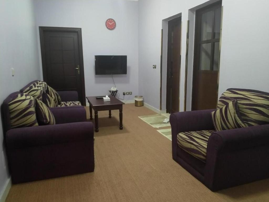 TV a/nebo společenská místnost v ubytování Al Jimi Plaza Hotel