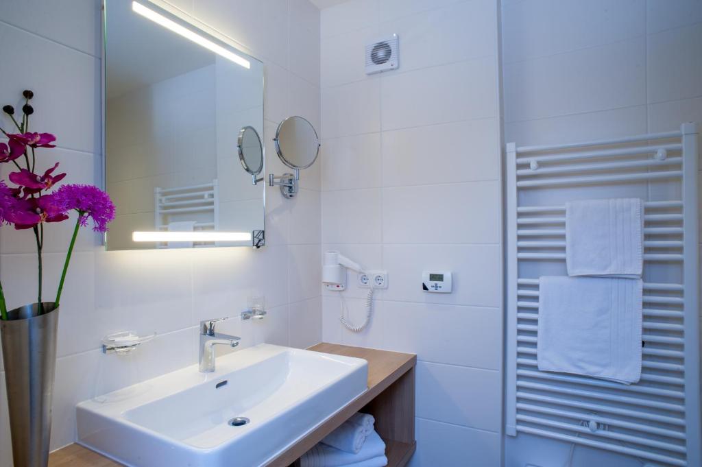 Rumer Hof - Resim 36