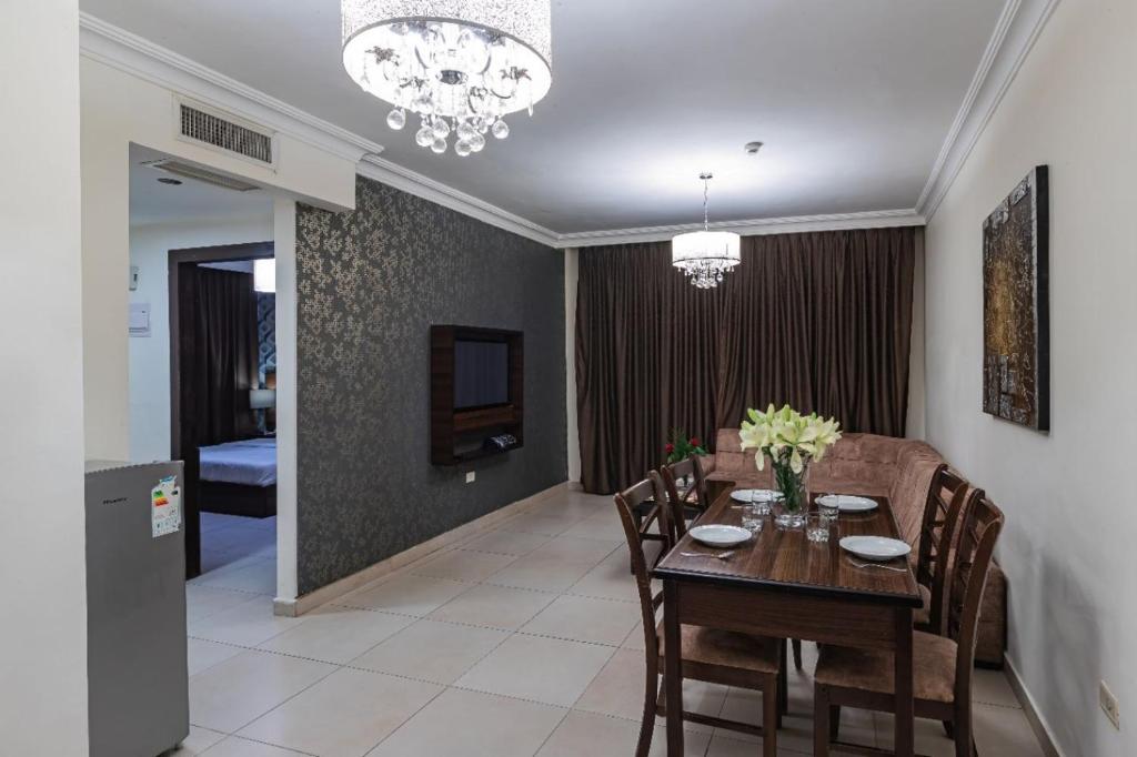 Lancaster Hotel Apartments-Gardens - 豪华两居室套房-4张单人床