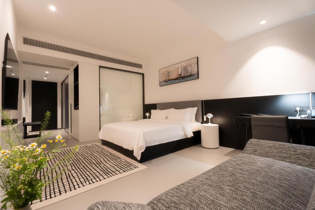 One Riviera Hotel and Residences - Rala De Reina Superior