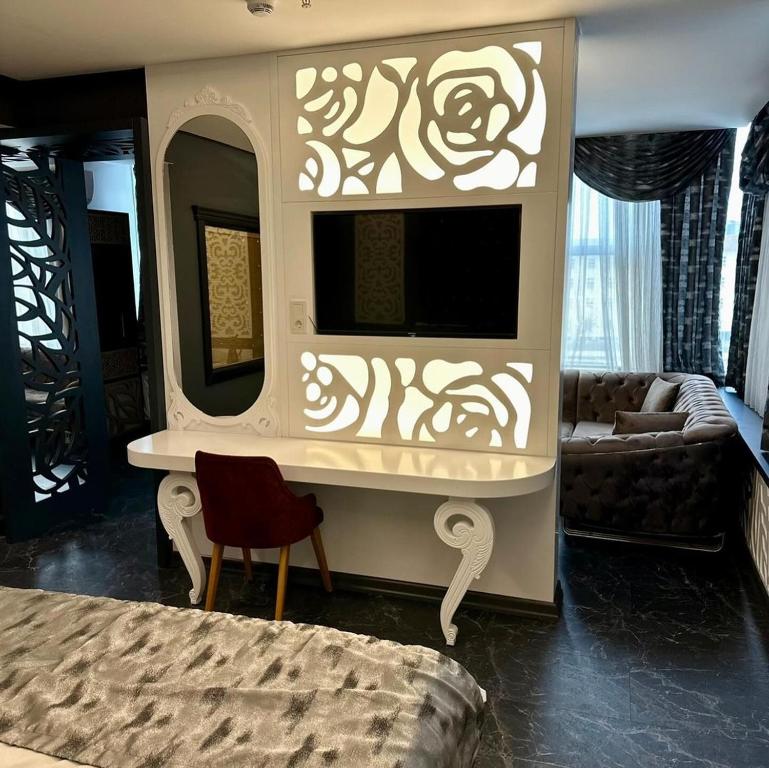 Golden Rose Deluxe Hotel - Deluxe Kamer Met Queensize Bed