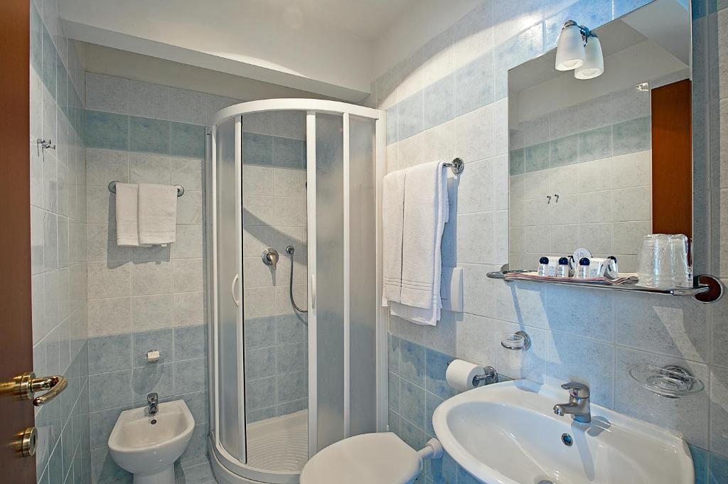 Koupelna v ubytování Hotel Nazionale