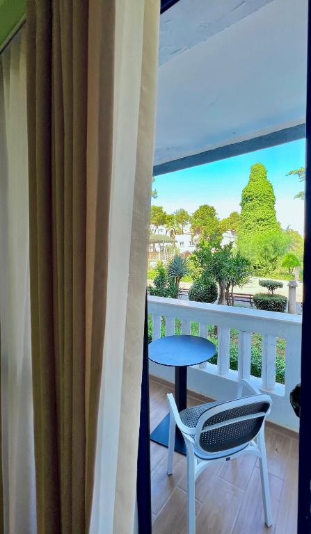 Balkón nebo terasa v ubytování Floridas Beach Suites