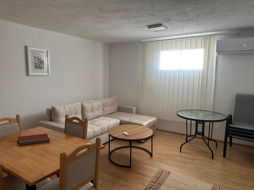 Posezení v ubytování AB Apartmani Radešine