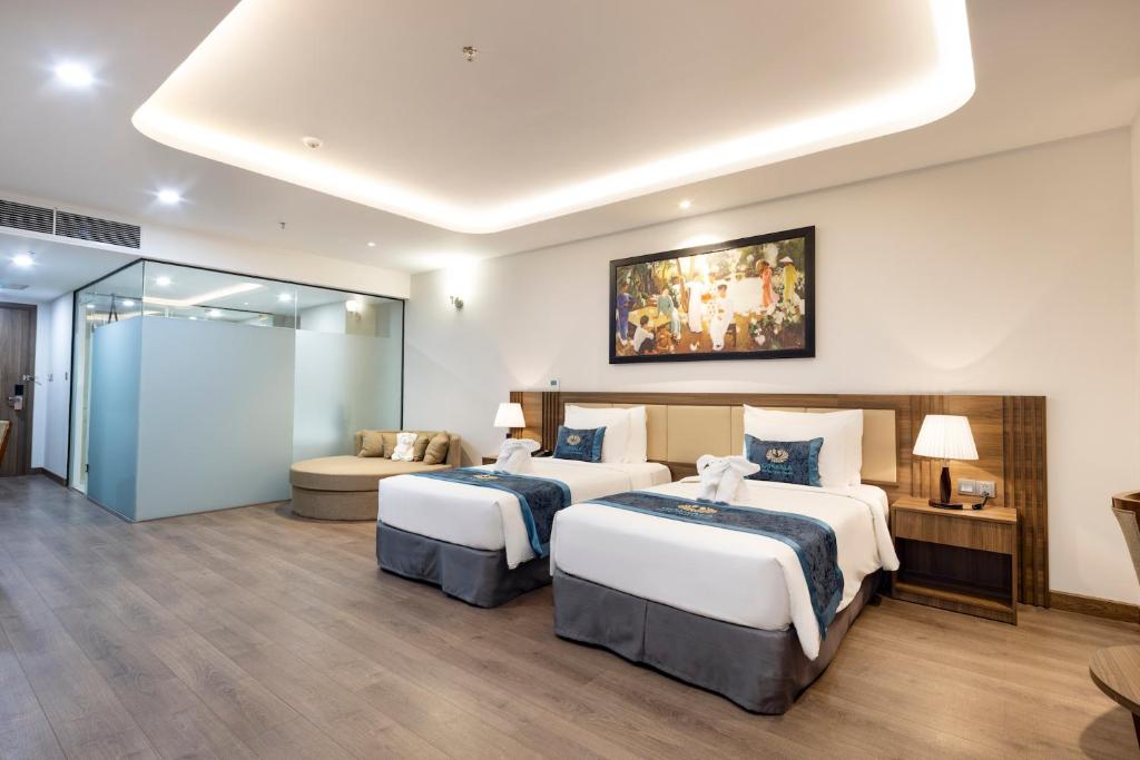 Executive Twin Sea View