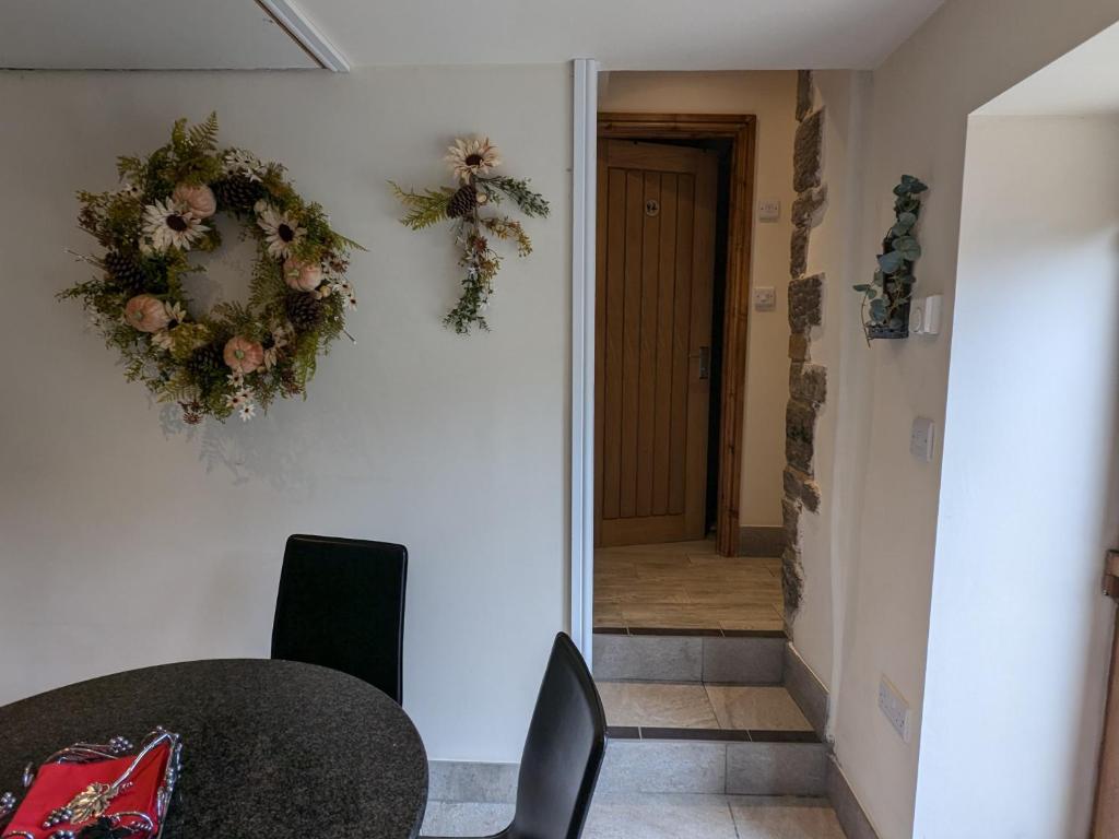 Posezení v ubytování Cozy Cottage Close to Haworth Sleeps 2 with Garden