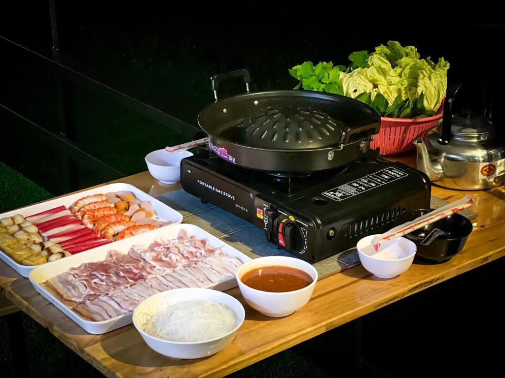 Jídlo v luxury tent nebo okolí