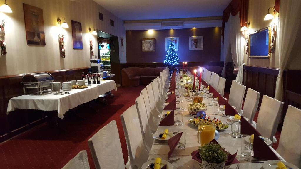 Nápoje v ubytování Hotel Atena