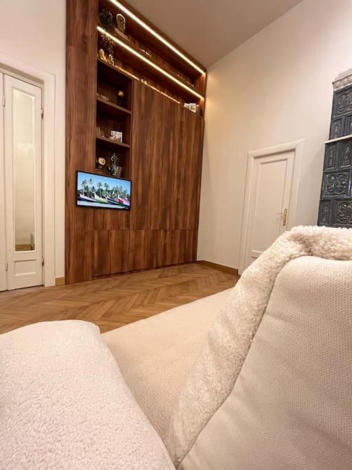 Fotografie z fotogalerie ubytování LittleHouse- entire property for maximum 4 people v Bukurešti