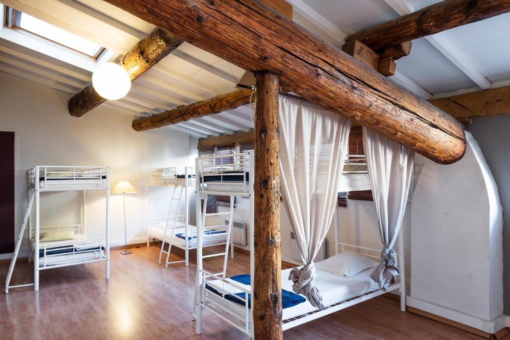 Hostel Vertigo Vieux-Port, Марсель - обновленные цены 2023 года