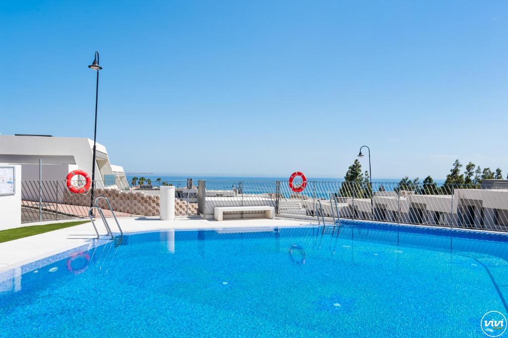 Πισίνα στο ή κοντά στο ViVi Homes - Marisol Pool, Sauna, Gym, Spa & Beach