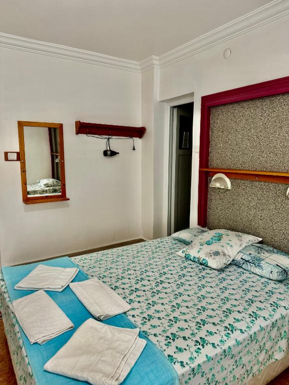 Rose Hotel B&B - Triple Salle Standard