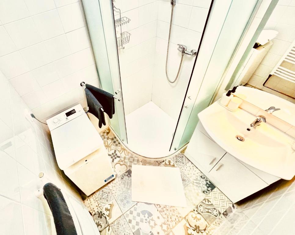 Fotografie z fotogalerie ubytování ZAROHEM 2 bedrooms APARTMENT in center with balcony v destinaci Brno