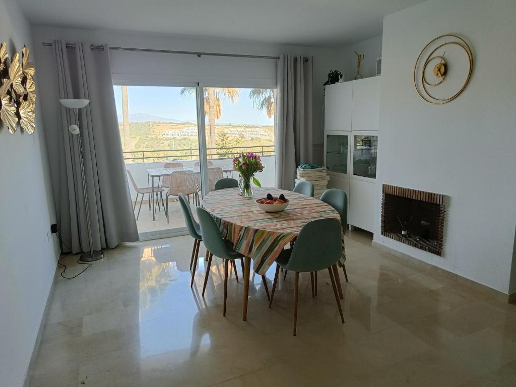 Część wypoczynkowa w obiekcie Estepona Golf Apartment