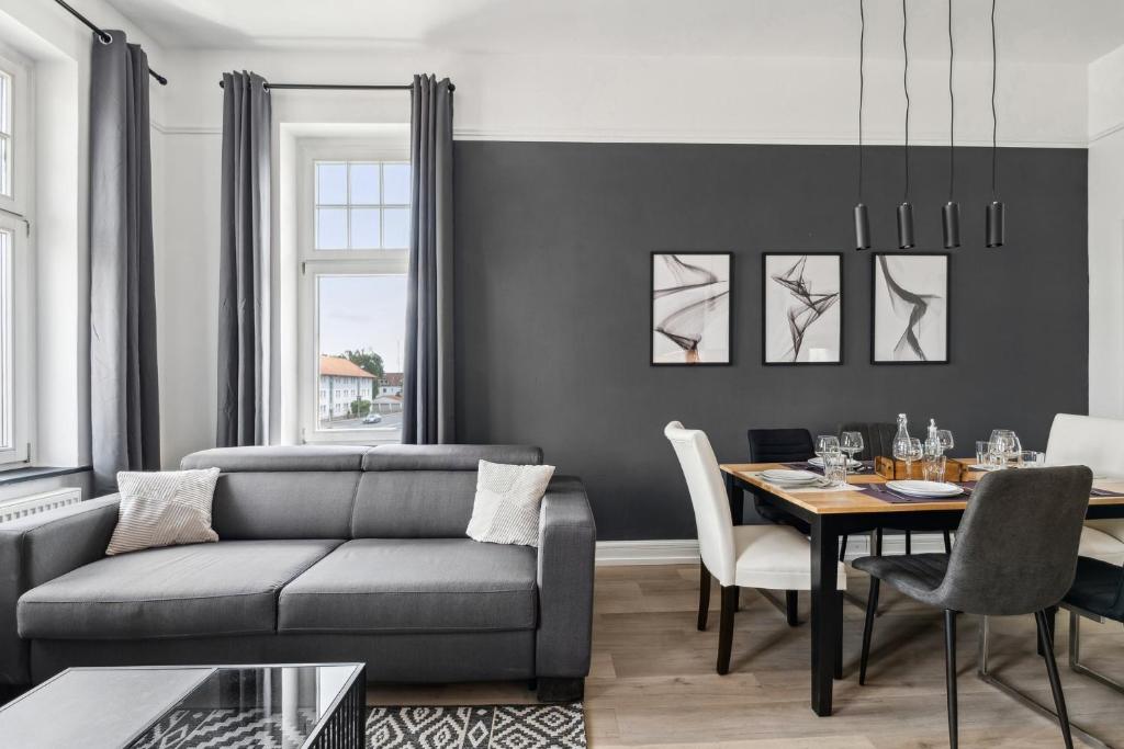 Ruang duduk di Charysma - Juwel in anthrazit, elegant, stilvoll, Parkplatz