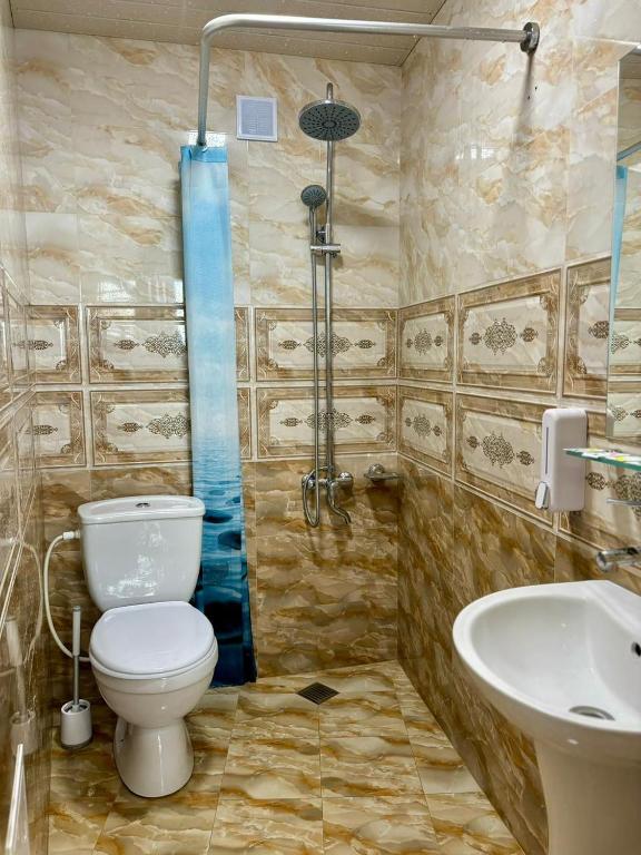 Koupelna v ubytování Styopa Hotel