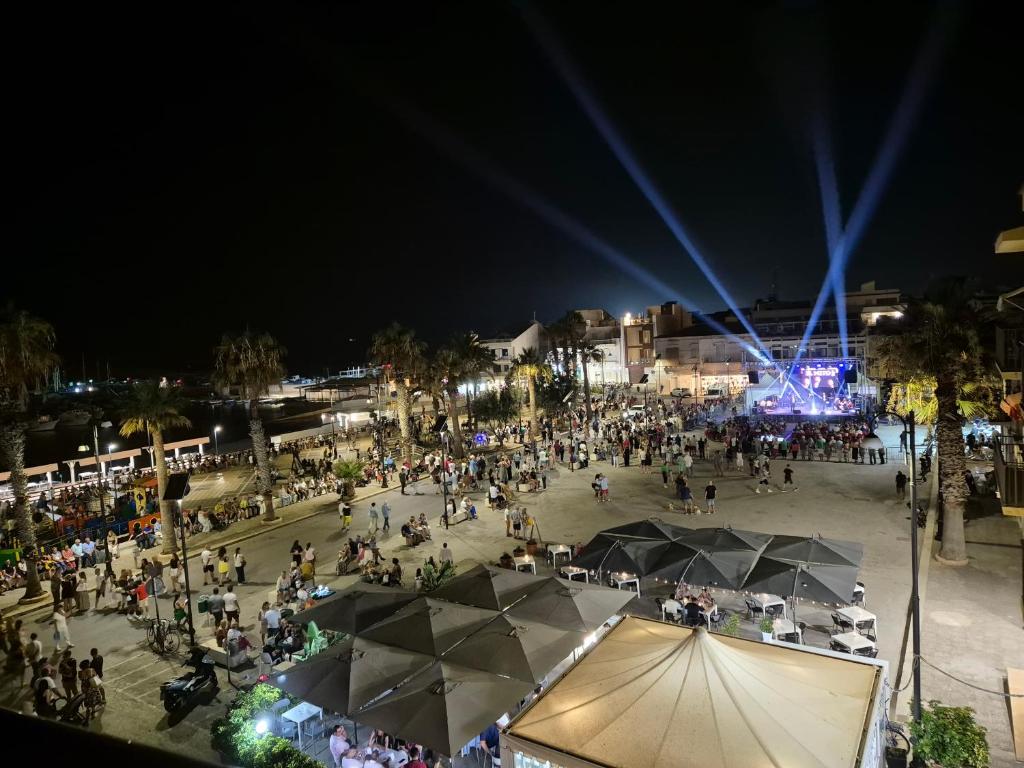 Hostia v ubytovaní terrazza sul porto
