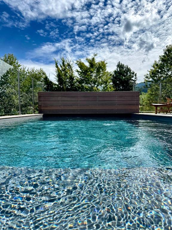 Bazén v ubytování Le Chalet Hôtel Cordon Adults Only nebo v jeho okolí