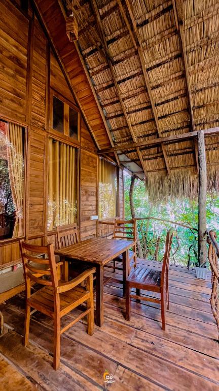 Habarana Tree House Ambasewana Resort - Magic Tree House