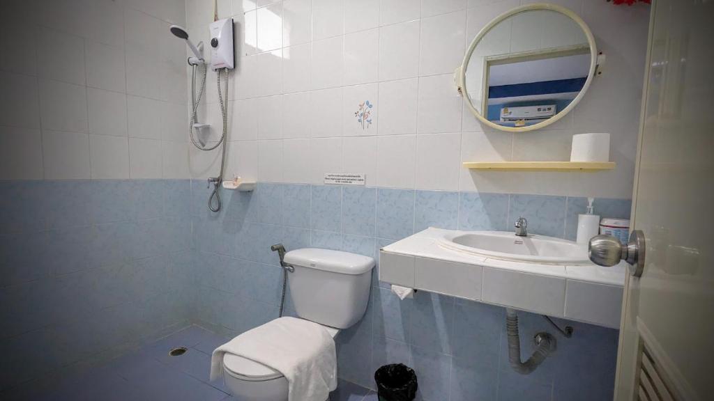 Heaven House Restro & Bar - Resim 44