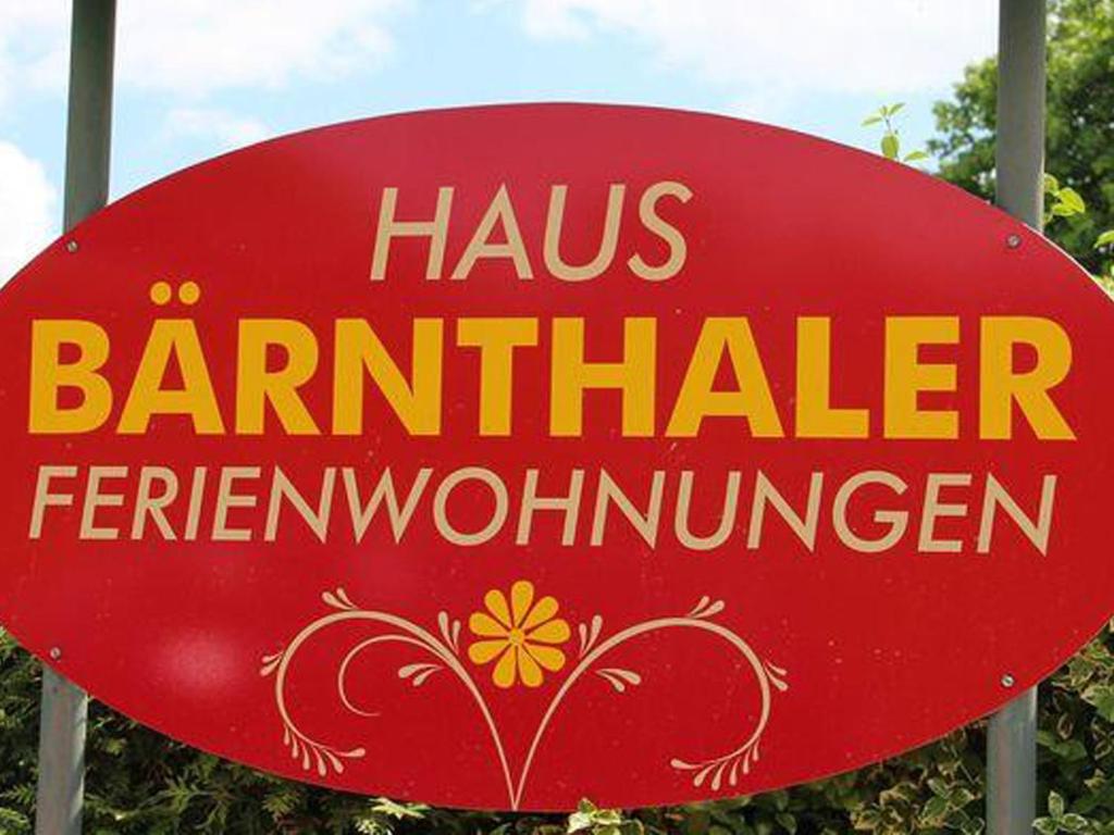Certificato, attestato, insegna o altro documento esposto da Haus Bärnthaler