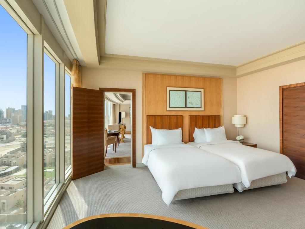 Mövenpick Hotel Al Khobar - Deluxe Twin Room With Partial Sea View