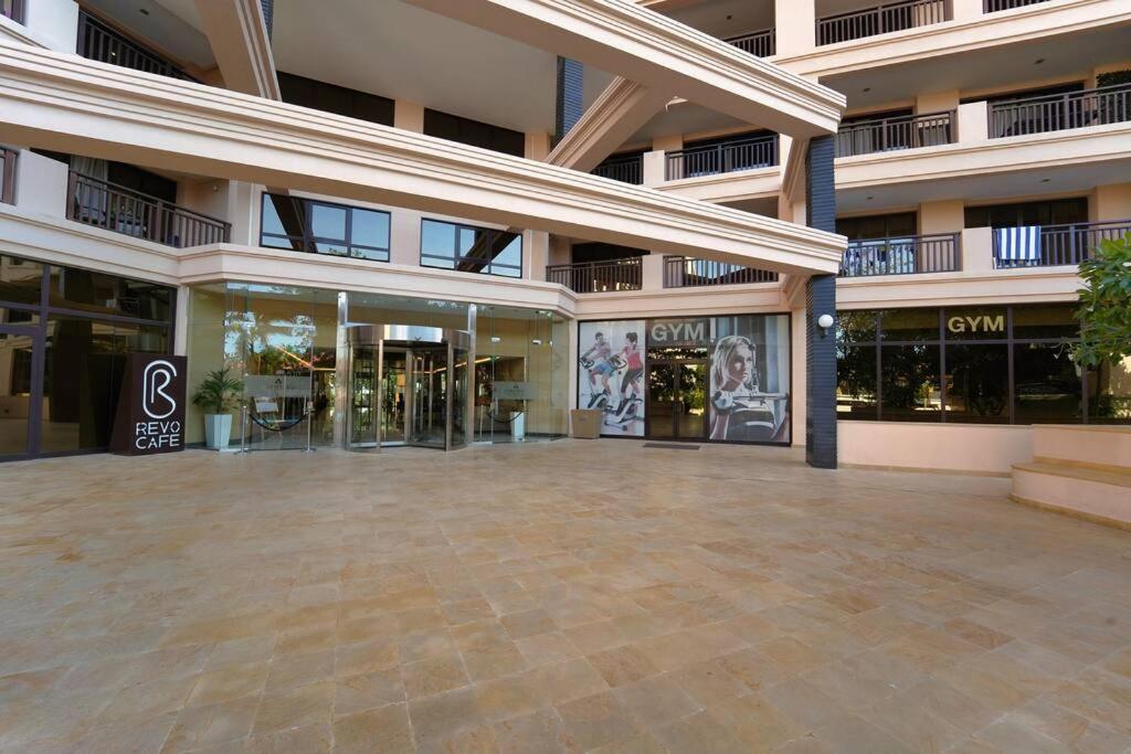 Foto dalla galleria di FIRST CLASS 1BR Anantara The Palm Hotel a Dubai