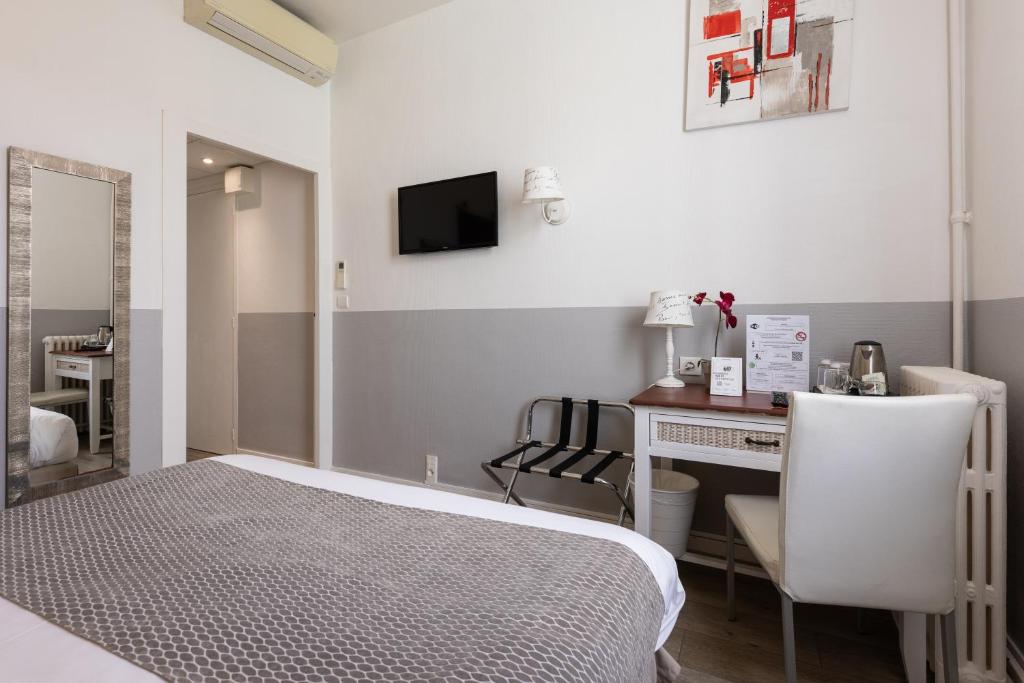 The Originals City, Hôtel de Bordeaux, Bergerac centre - Standard Single Room With Air Conditioning