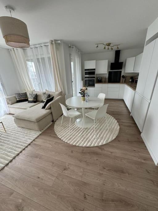 Foto dalla galleria di Proche de toute commodité - Proche Orly a Chevilly-Larue