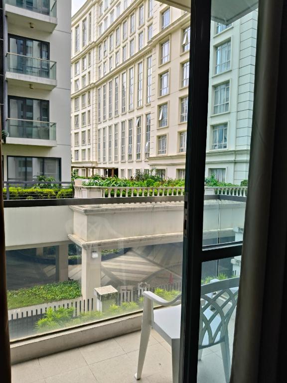 Balcone o terrazza di LDN Secret Crib 2F - Two Palm Tree Newport City