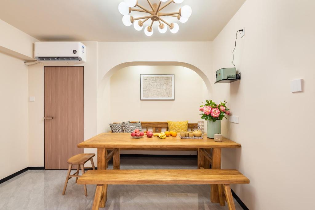 Guangzhou He She Art Apartment - Appartement Met Drie Slaapkamers - Hoge Vloer
