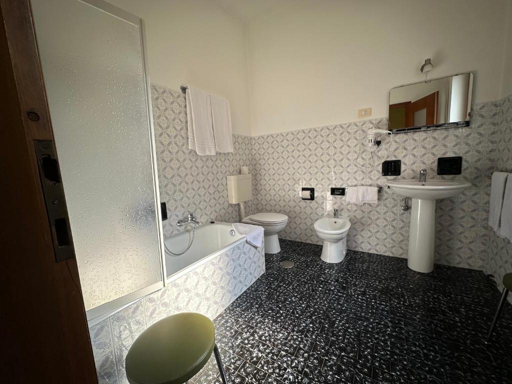 Koupelna v ubytování Albergo LA COLDRA