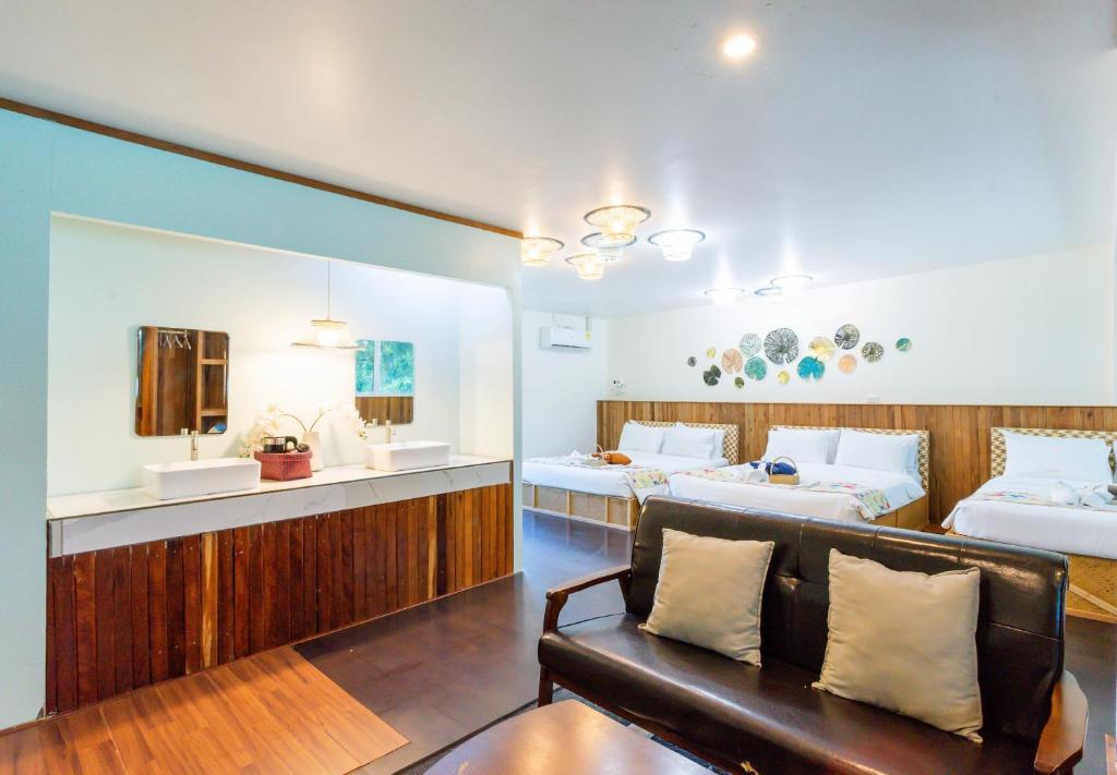 Varni Homestay - Habitación De Dormitorios Mixtos