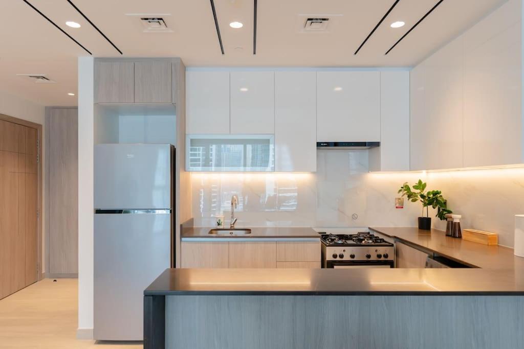 Foto dalla galleria di Stylish stydio in l JLT Near Metro l New Building a Dubai