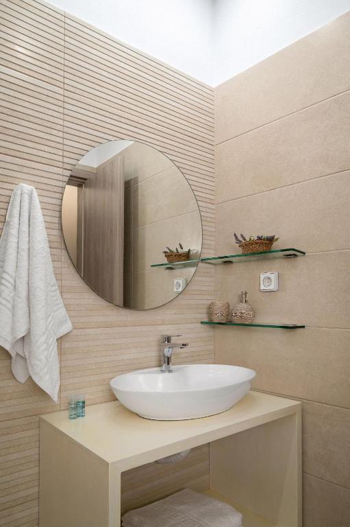 Koupelna v ubytování Papadia Luxury Apartments