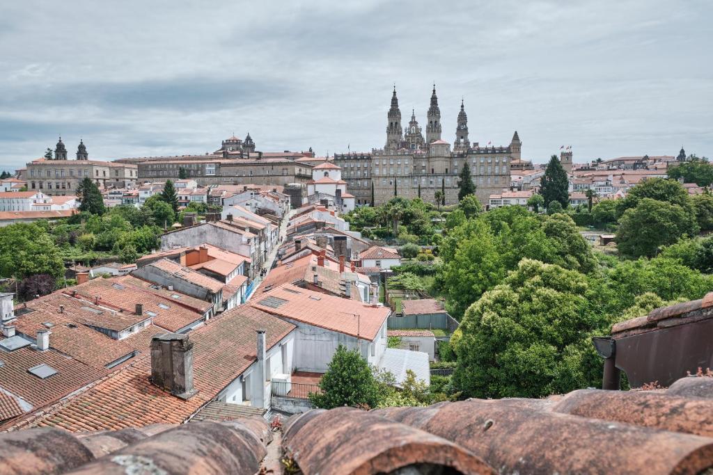 Nespecifikovaný výhled na destinaci Santiago de Compostela nebo výhled na město při pohledu z hotelu