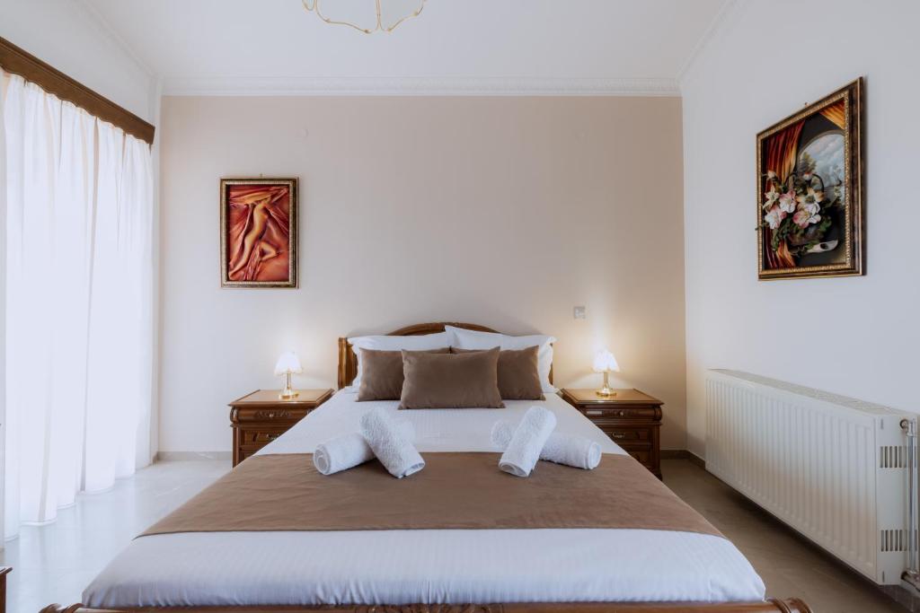 Postel nebo postele na pokoji v ubytování Lala Luxury House