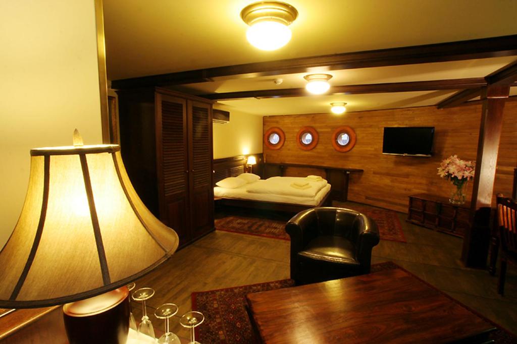 Boat Hotel Matylda - 11