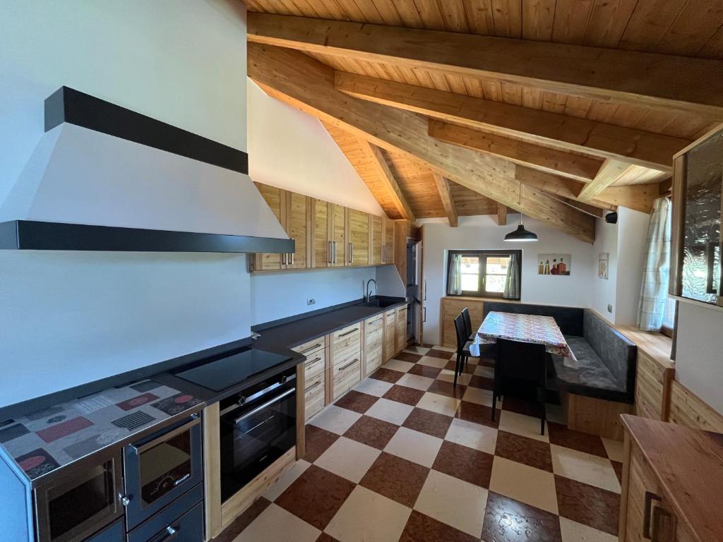Kuchyň nebo kuchyňský kout v ubytování Casa Miramonti