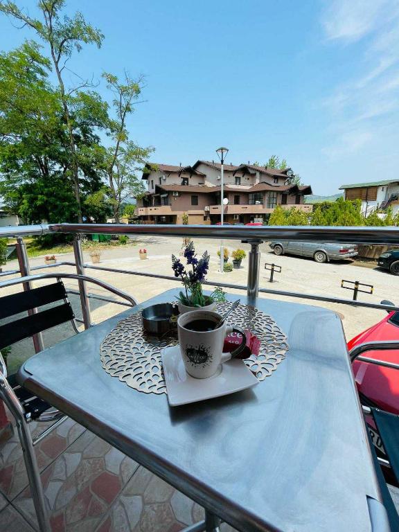 Balkón nebo terasa v ubytování Apartmani Andrijana