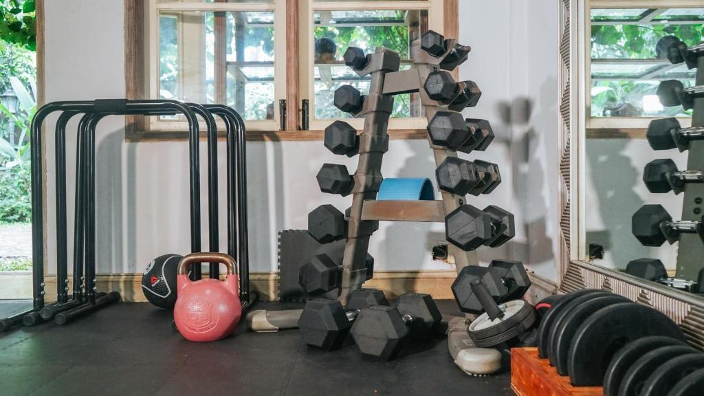 Fitness centrum a/nebo fitness zařízení v ubytování Kayu Arum Resort