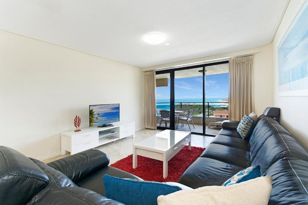 Clubb Coolum Beach Resort Sunshine Coast - Three Bedroom High Floor Partial View Apartment