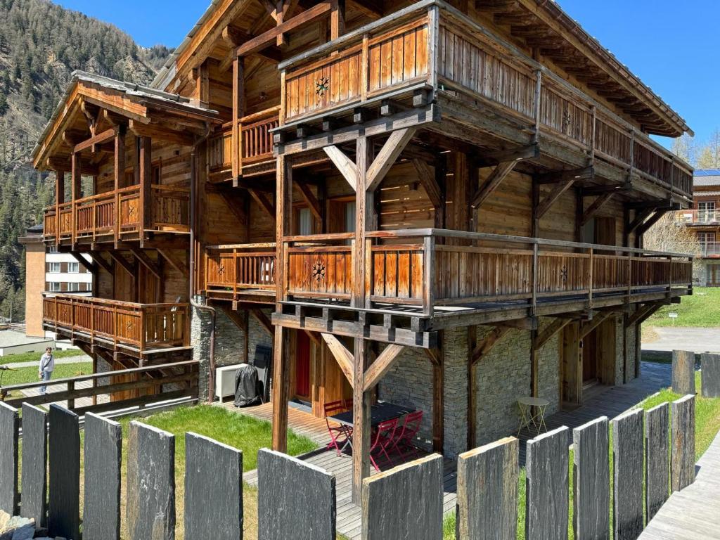 Nespecifikovaný výhled na hory nebo výhled na hory při pohledu z apartmánu